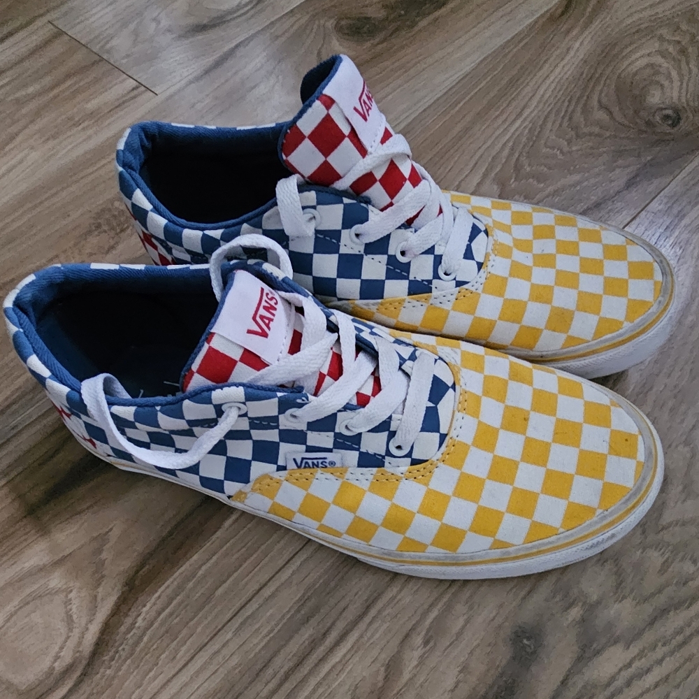 Vans Kids Boy Or GIRL Sneakers Size 6 Blue, Yellow, Red Checkered